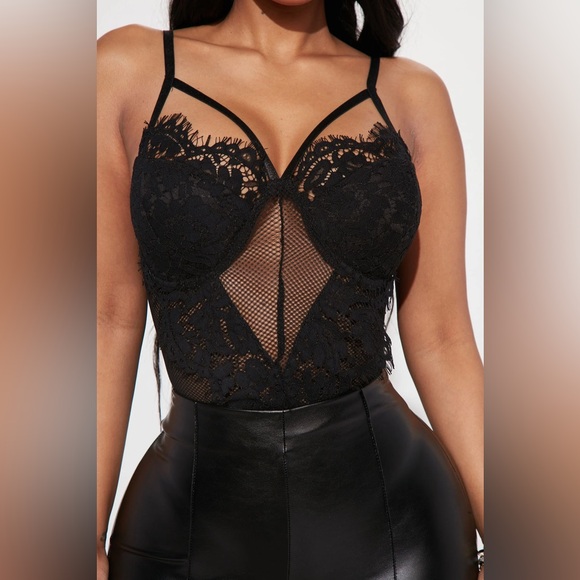 Fashion Nova Wanderlust Lace Bodysuit - Picture 5 of 8